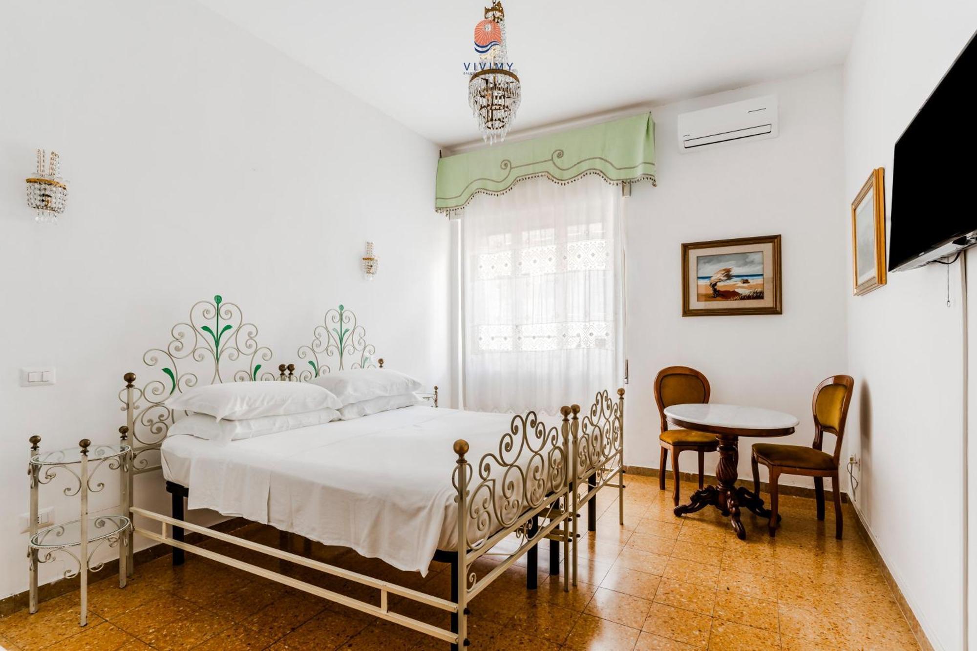 Palazzo Grassi By Vivimy Hotel Gallipoli Eksteriør billede